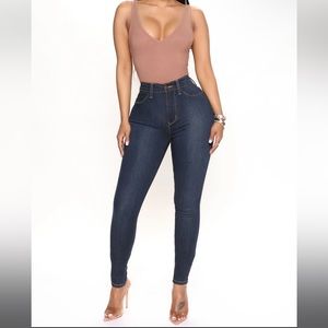 Classic Beauty Booty Lifter Skinny Jeans-Dark Denim